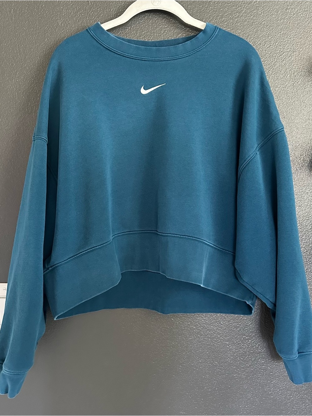 Nike Mini Swoosh Oversized Cropped Fleece Sweatshirt Blue XS - Picture 4 of 8